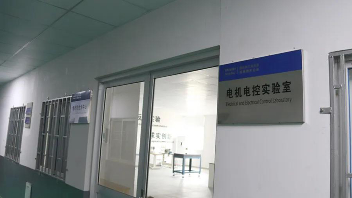 台州市原政协副主席、台州商人研究会会长郑荐平等领导莅临金莎9001zz以诚为本调研指导